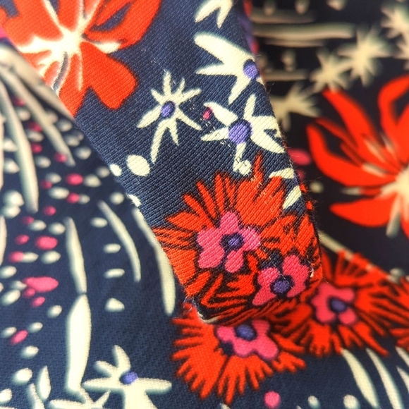 & Other Stories Shinjuku Pleated Bottom Dress - Picture 9 of 9